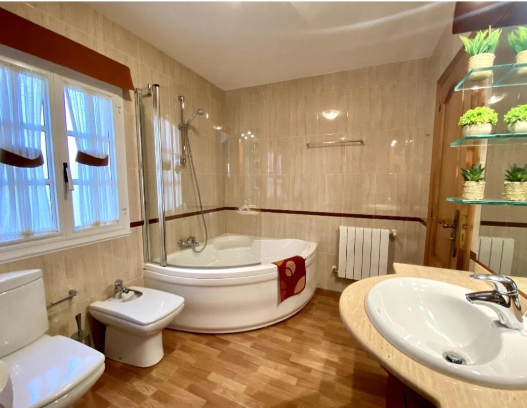 Casa Outeiro Villa Betanzos Exteriör bild